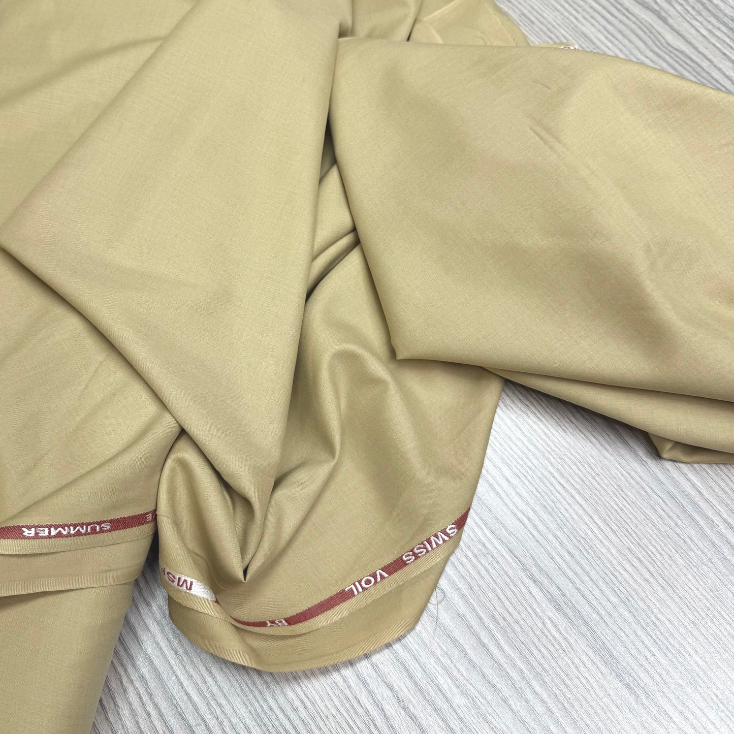 Voil Suiting 02 Light Skin