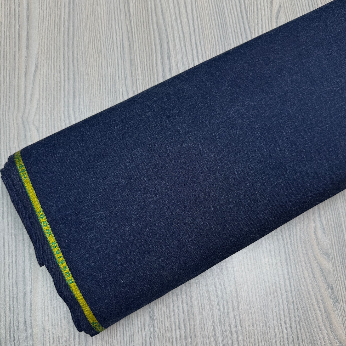 Russian Wool Mid Blue 01