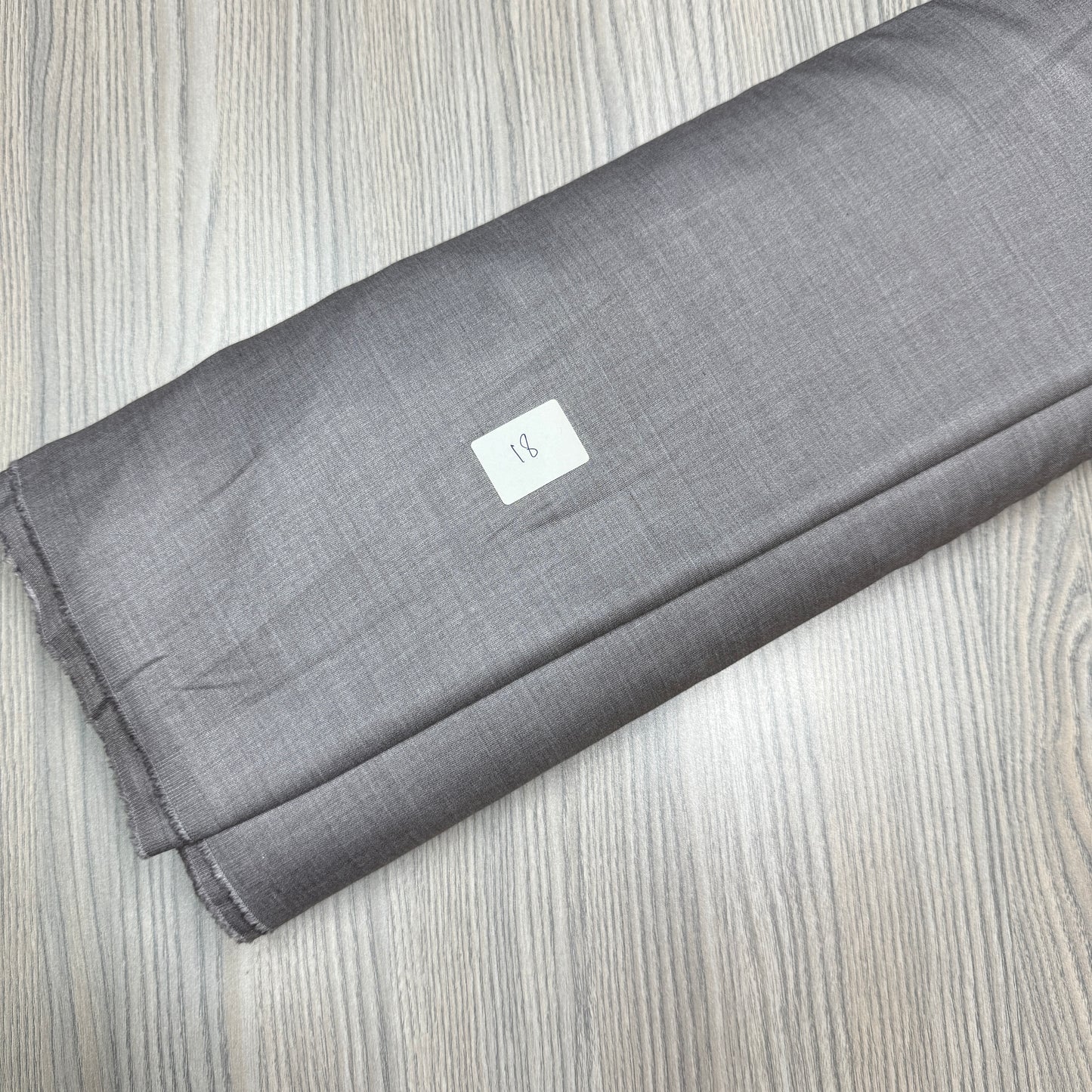 Colombia 18 Silver Grey