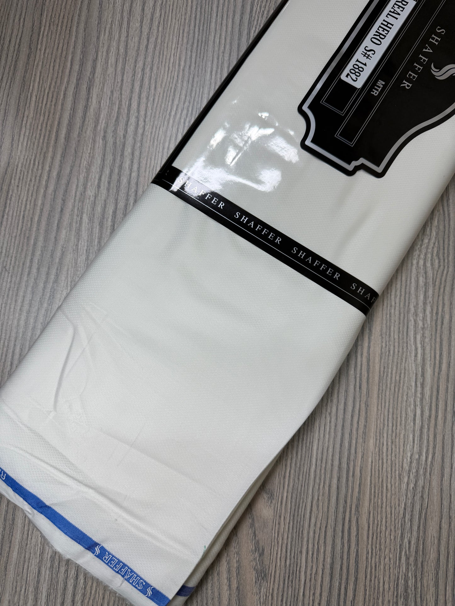 Shaffer Real Hero Off-White
