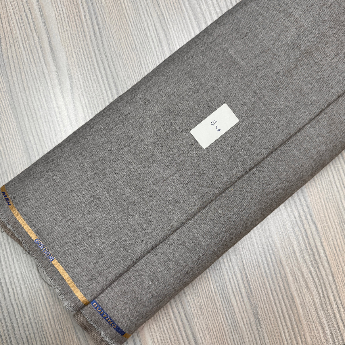 Rivo Suiting