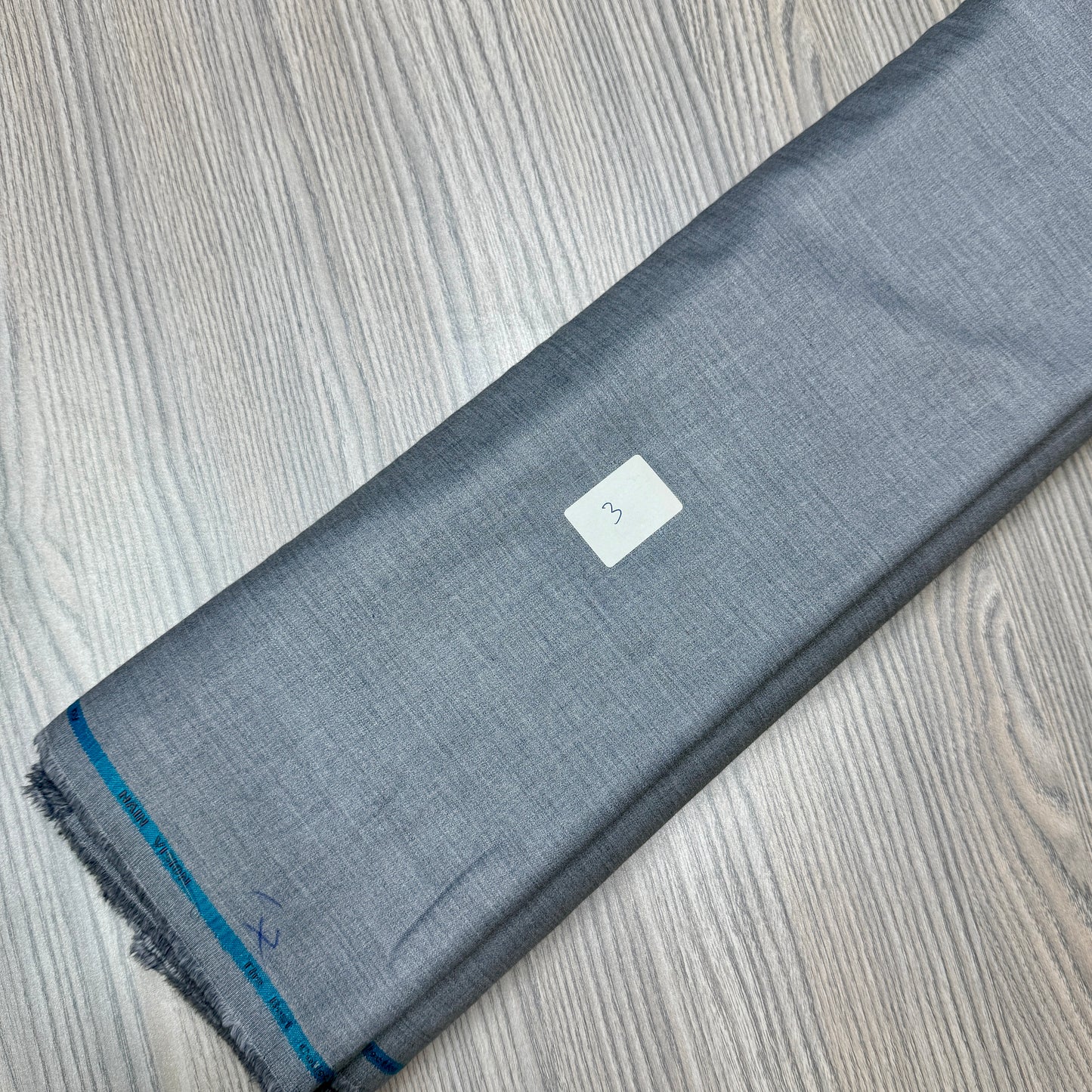 Dandy 03 Silver Grey