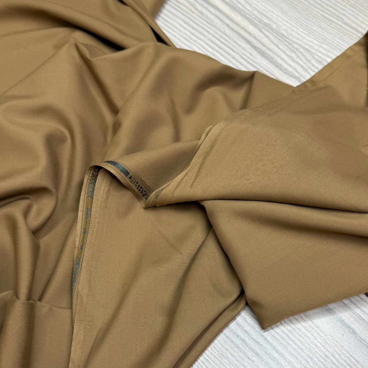 500 Dirham Suiting 05 Brown