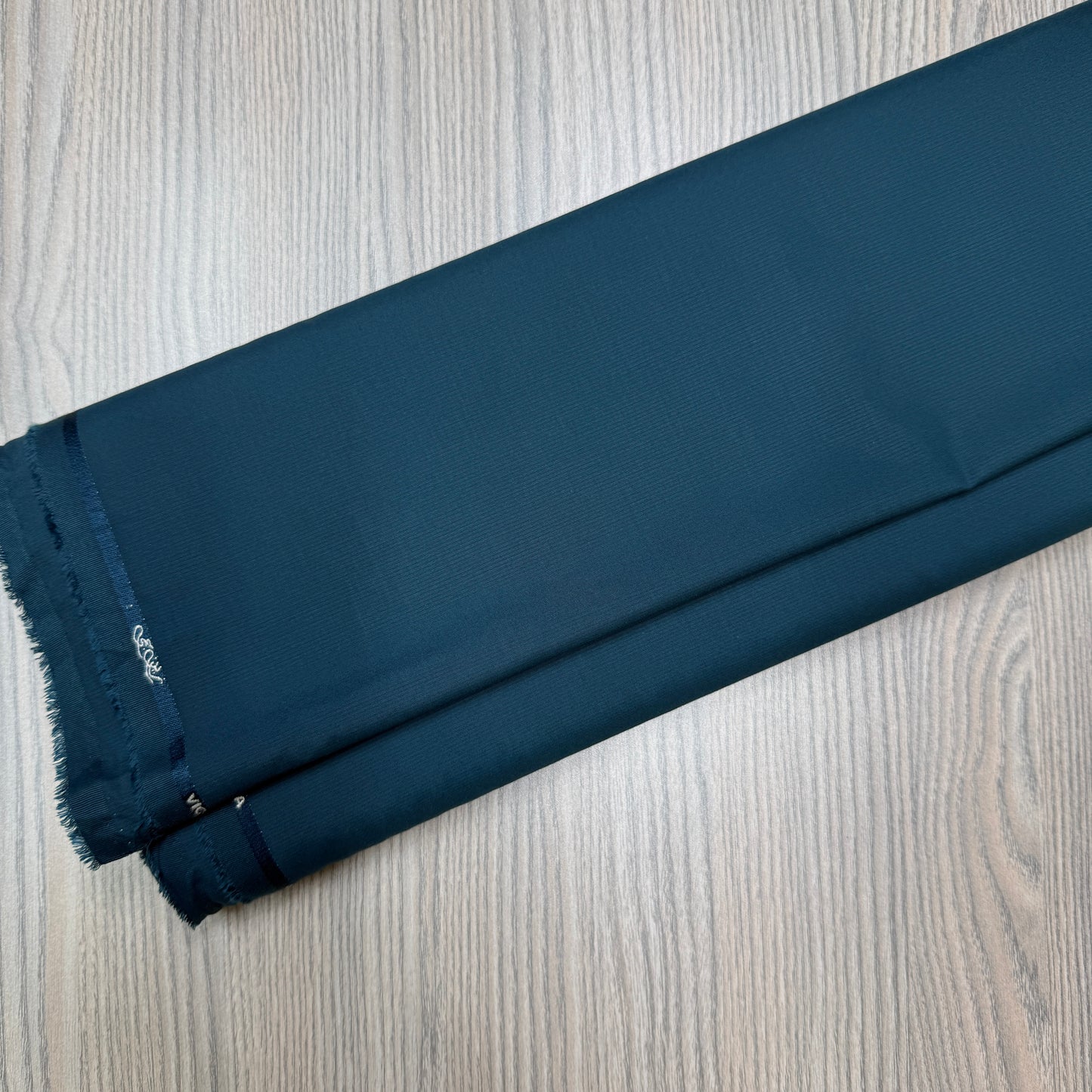 Victoria (Self Texture Medium Weight)